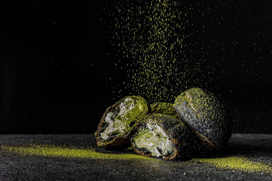 【濃い抹茶】 岩肌食感！崖淵シュークリーム 【東尋坊唯一のご当地スイーツ】