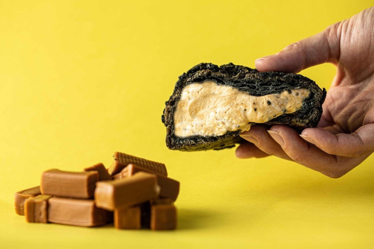 【焦がしキャラメルカスタード】岩肌食感！崖淵シュークリーム 【東尋坊唯一のご当地スイーツ】