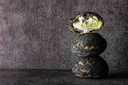 【濃い抹茶】 岩肌食感！崖淵シュークリーム 【東尋坊唯一のご当地スイーツ】